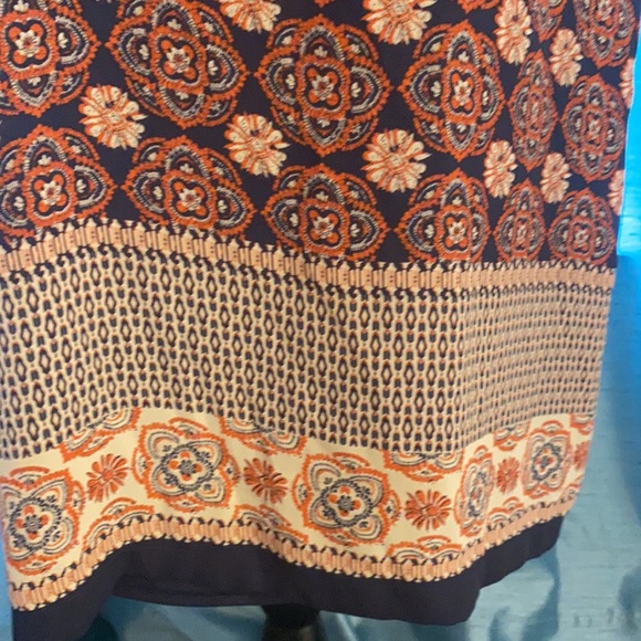 Shift dress - Picture 2 of 9